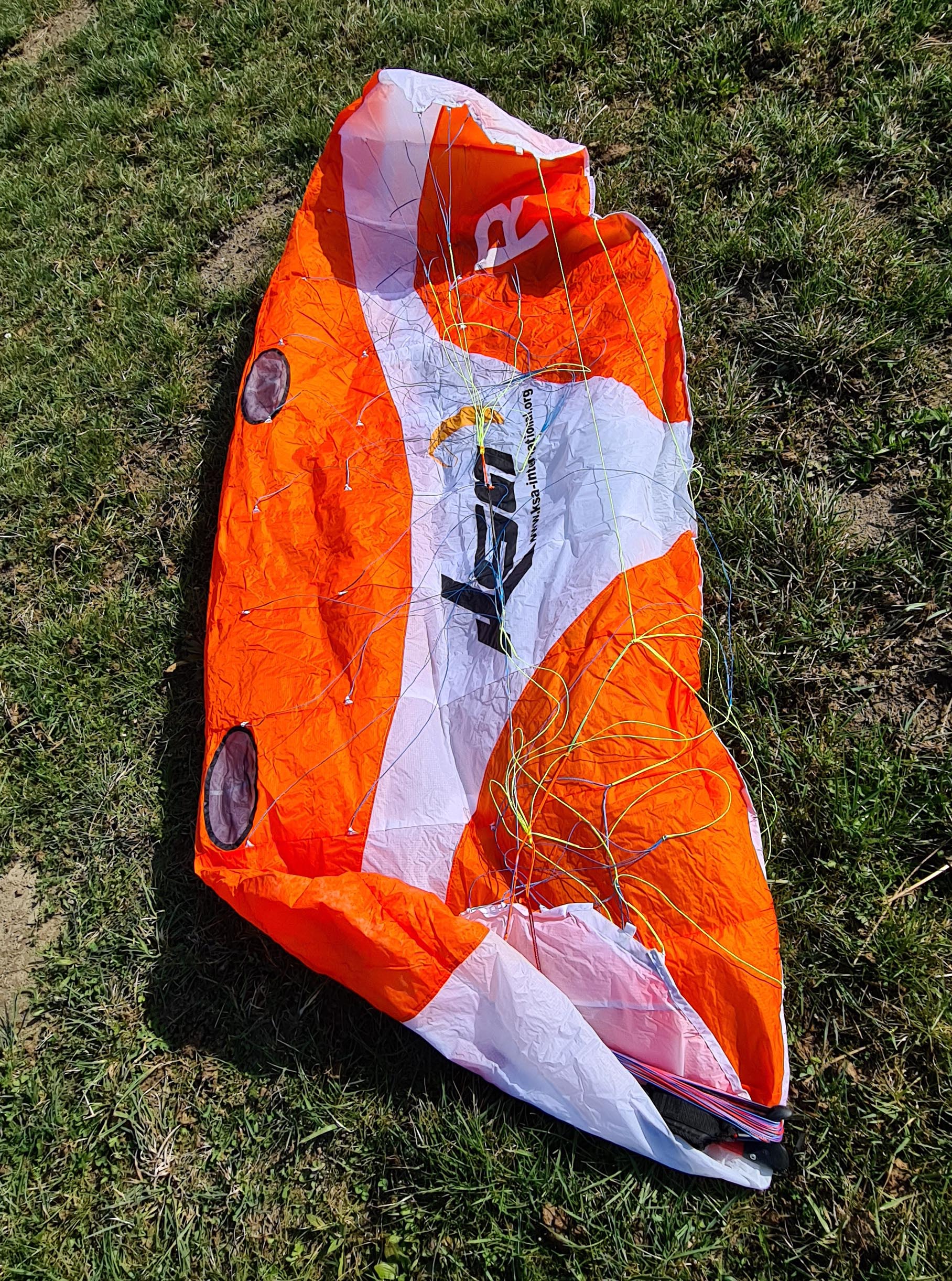 2020-03-28-15-17-42 Softkite HQ Hydra 300 - Trainerkite, Trainingskite, Kite