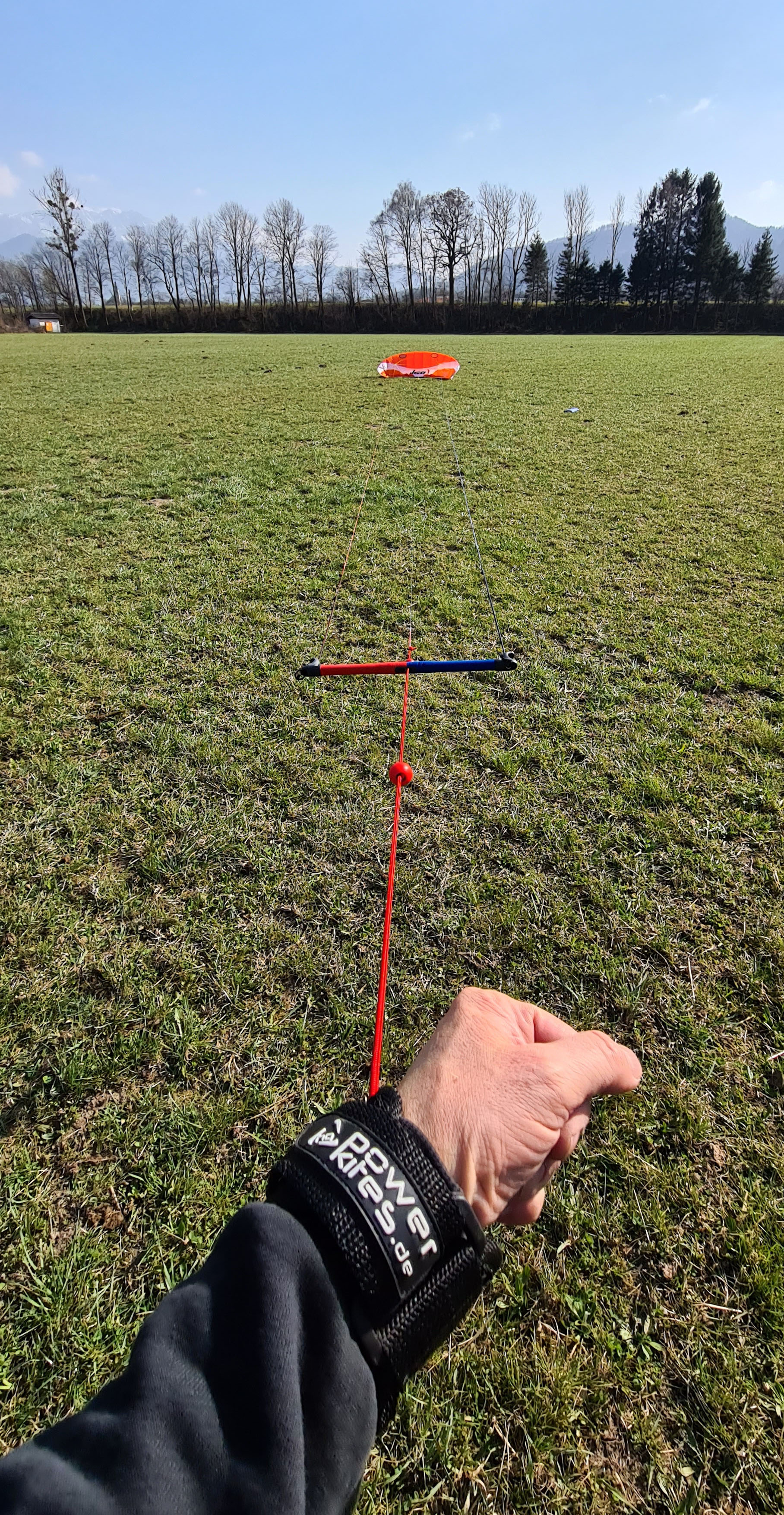 2020-03-28-15-14-35 Softkite HQ Hydra 300 - Trainerkite, Trainingskite, Kite